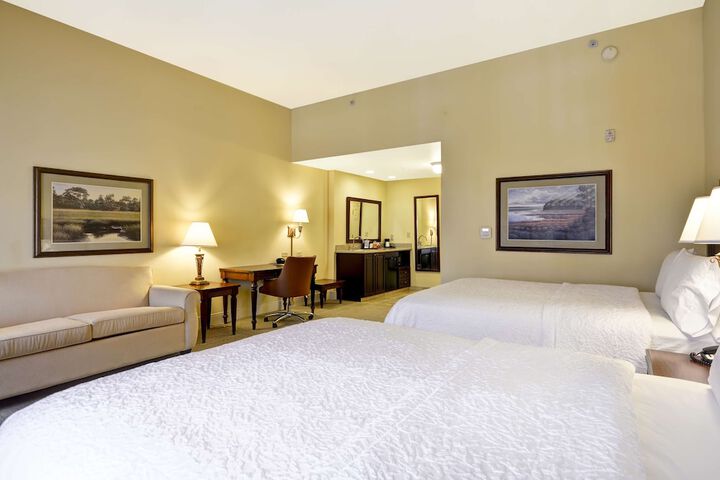Room 32 of 72
