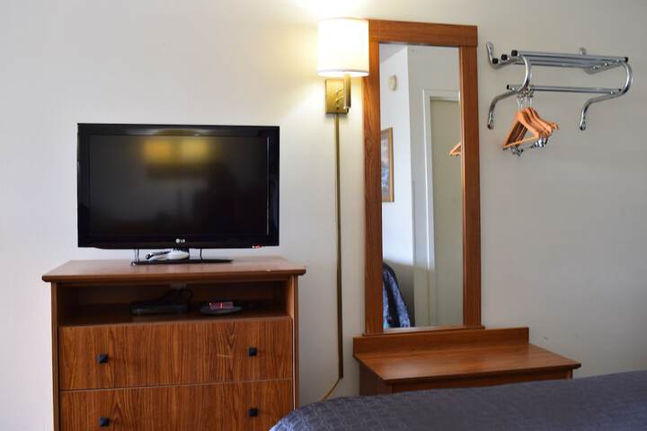 Room 11 of 26