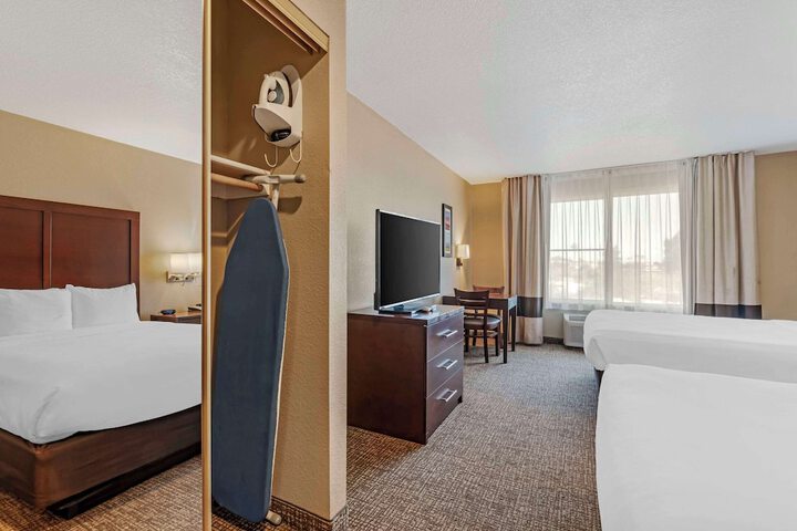 Comfort Inn Lathrop - Stockton Airport