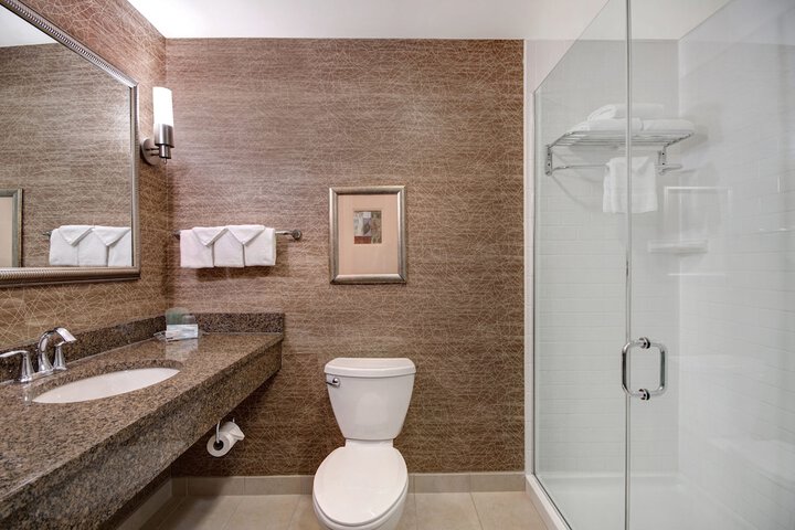 Holiday Inn Detroit Metro Airport by IHG