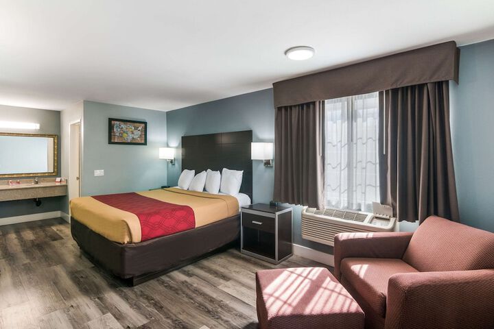 Room 18 of 47
