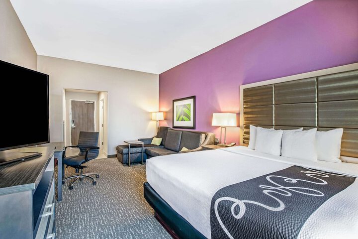 Room 13 of 31