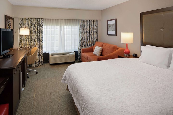 Room 14 of 38