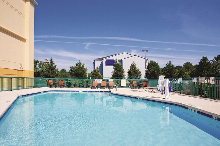 Pool 7 of 55