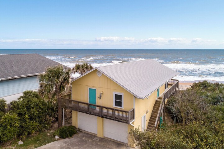 Cozy Cottage by Distinctive Beach Rentals