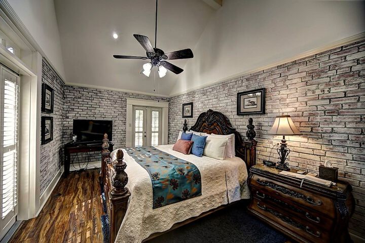 The Good House B & B