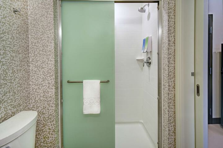 Room 9 of 45