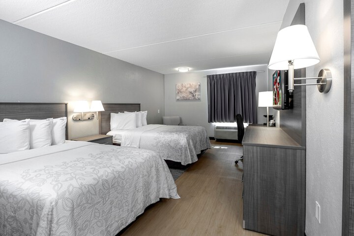 Red Roof Inn PLUS+ Boston - Mansfield / Foxboro