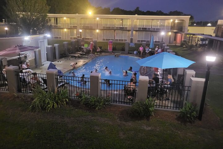 Pool 13 of 69