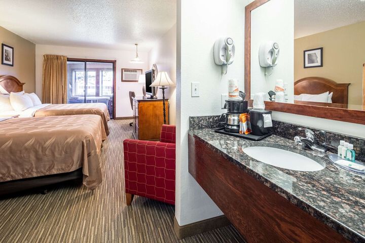 Quality Inn Keystone near Mount Rushmore