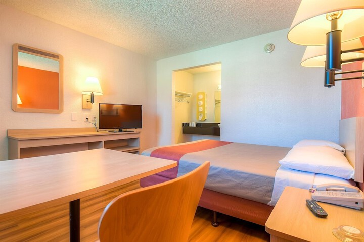 Motel 6 Rancho Mirage CA - Palm Springs