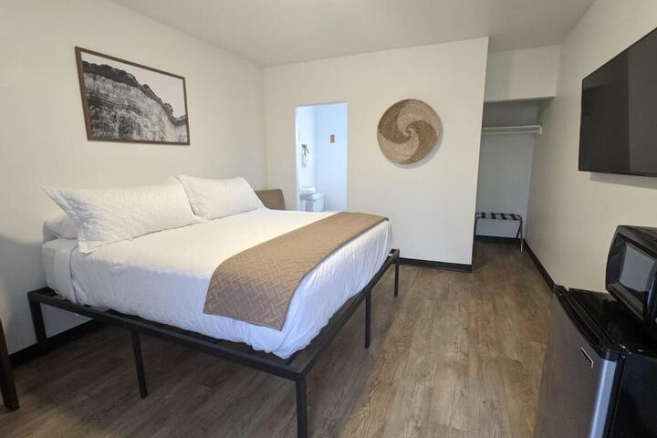 Macs Motel