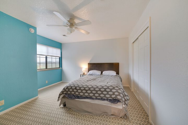 Pet-friendly Hollister Getaway w / Grill!