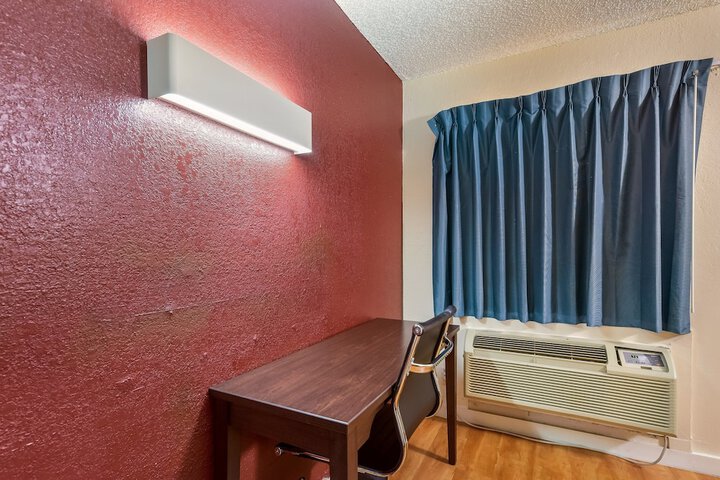 Room 8 of 20