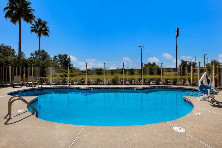 Pool 6 of 45