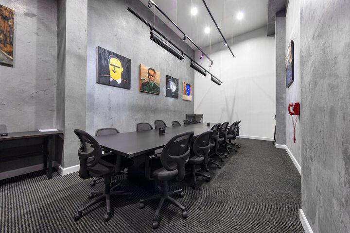Business Center 110 of 112