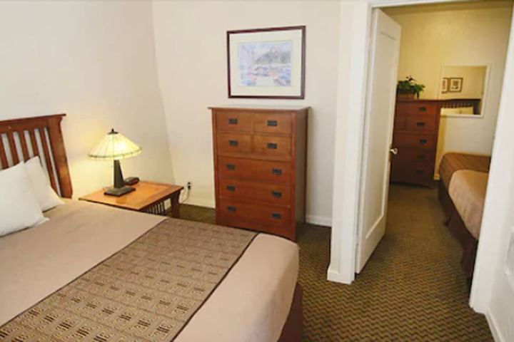 Room 108 of 117
