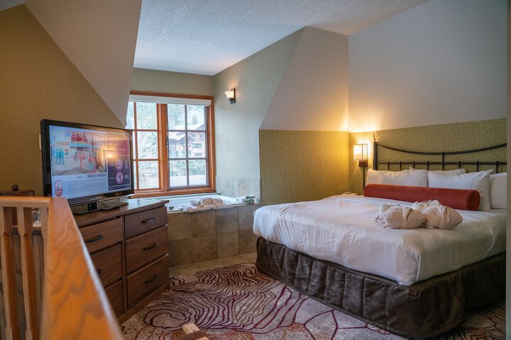 Room 27 of 91