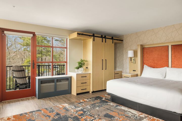 Room 44 of 120