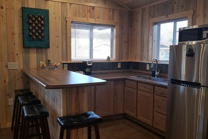 Bluff Gardens Cabins