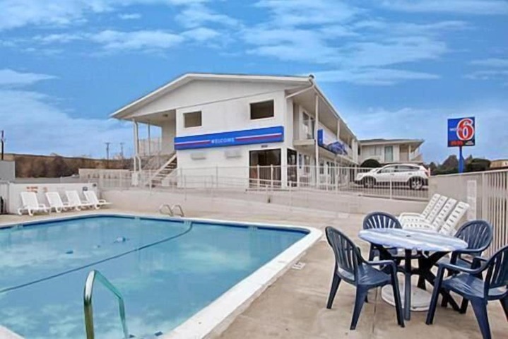Pool 2 of 27