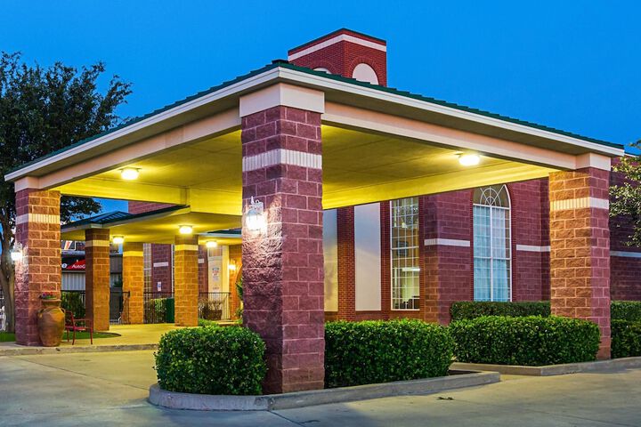 Hotel 1 of 44