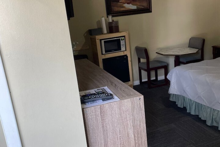 Room 44 of 73