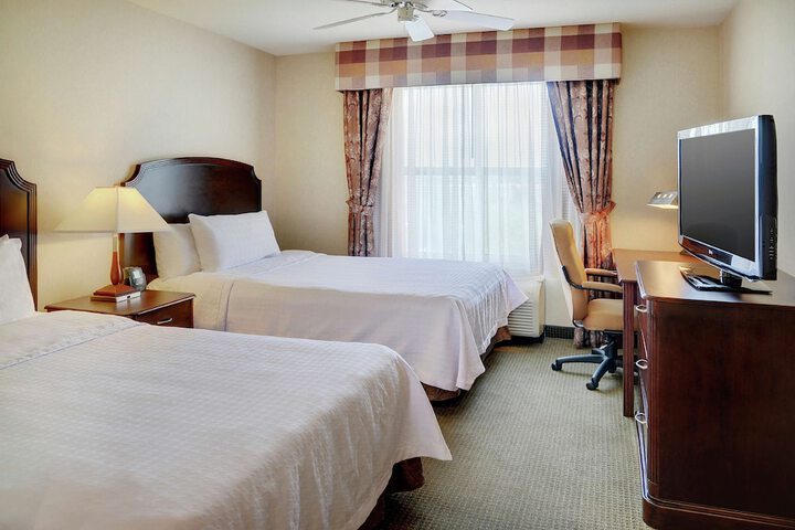 Room 27 of 46