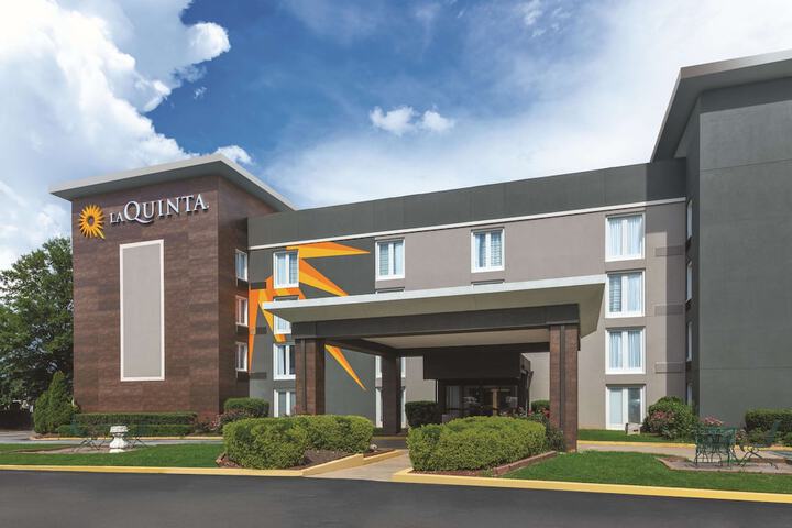 Hotel 4 of 62