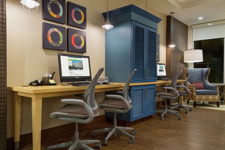 Business Center 62 of 63