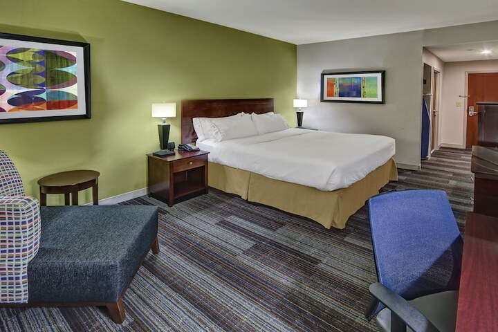 Holiday Inn Express Hotel & Suites Cookeville by IHG
