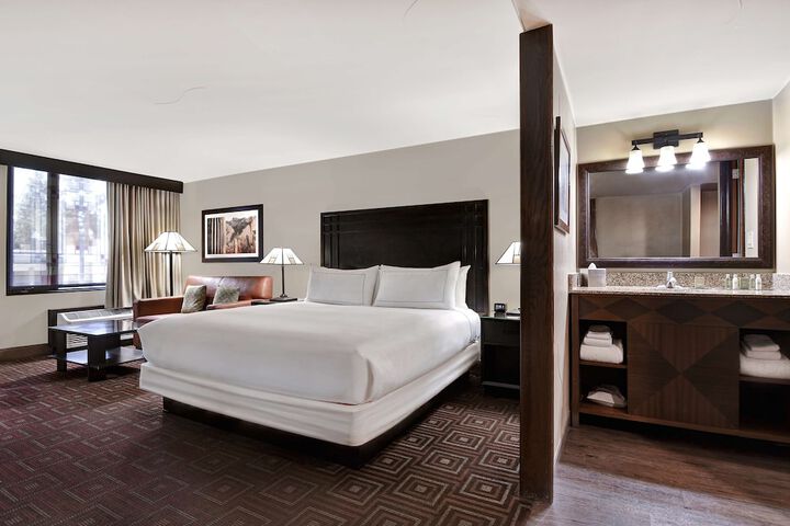Room 30 of 68