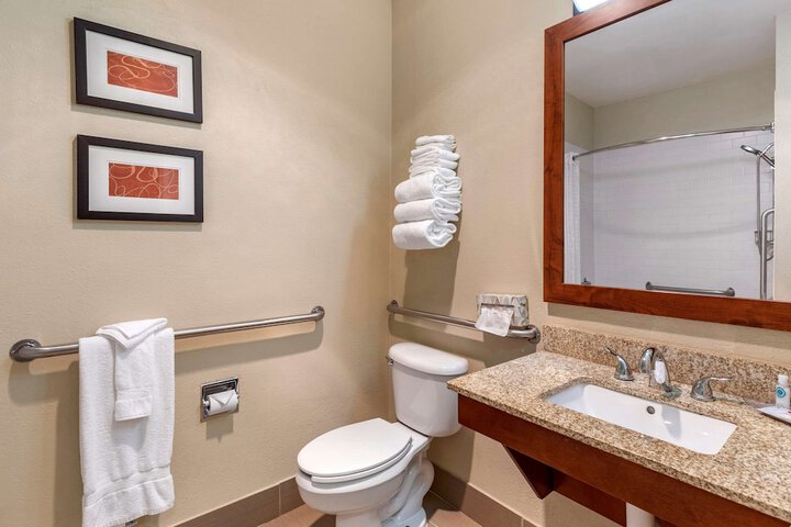 Comfort Suites Fort Collins Near University