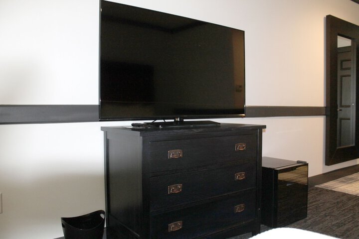 Room 17 of 38