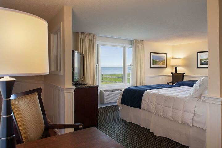 Ocean Mist Beach Hotel & Suites