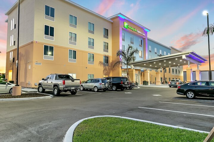 Holiday Inn Express & Suites Nokomis Sarasota South by IHG