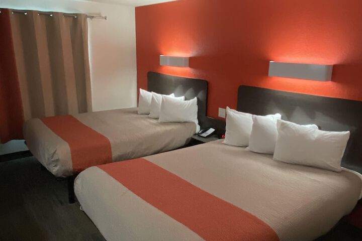 Room 42 of 56