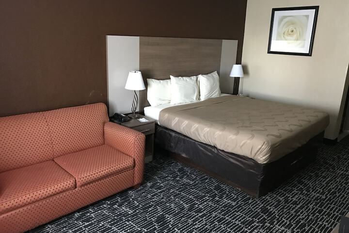 Room 6 of 38