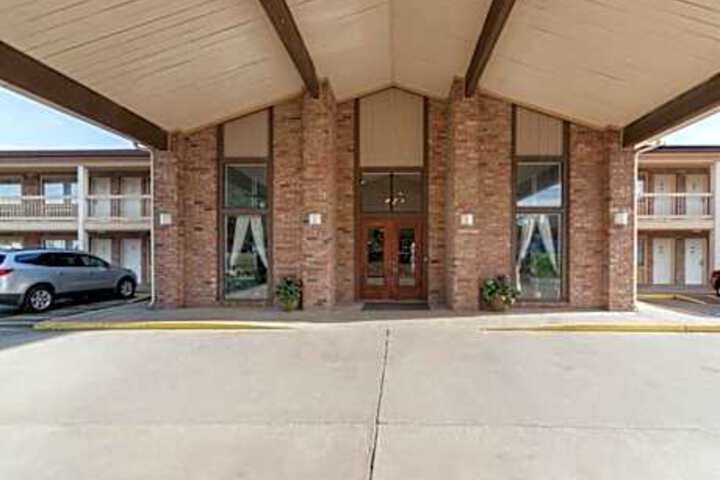 Jasper Inn & Suites