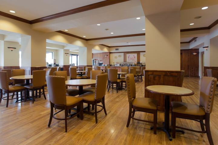 Music Road Resort Hotel and Inn