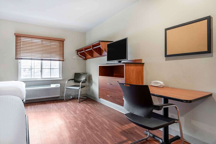 Room 19 of 27