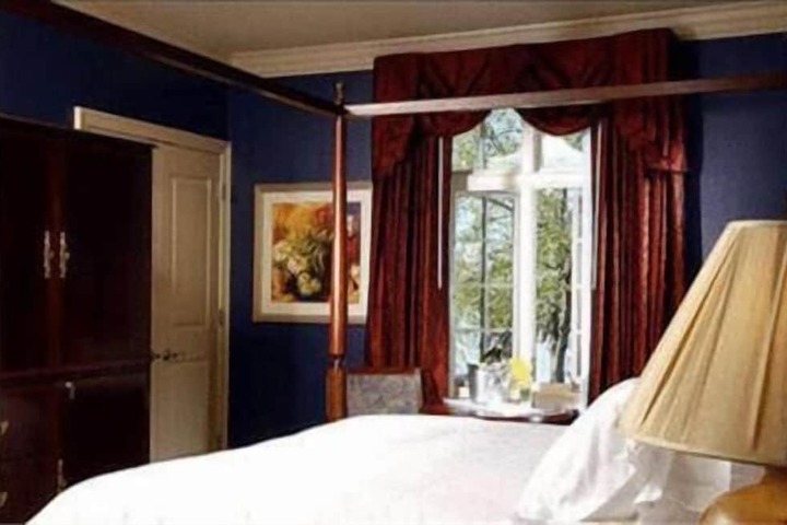 Room 21 of 45