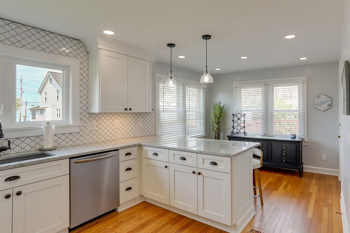 Walk to Lake Erie: Chic Home Private Yard & Deck