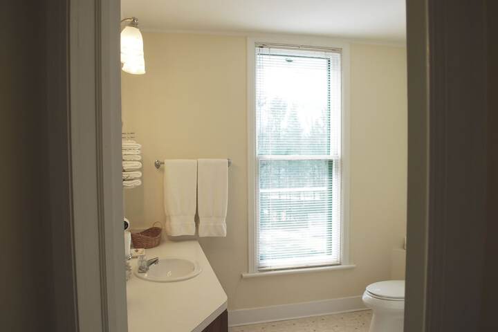 Room 182 of 217
