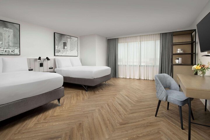 Room 10 of 64