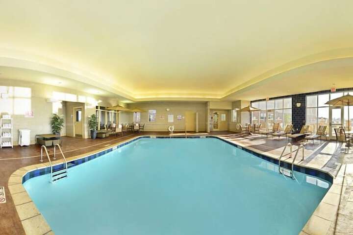 Holiday Inn Express and Suites Williston by IHG