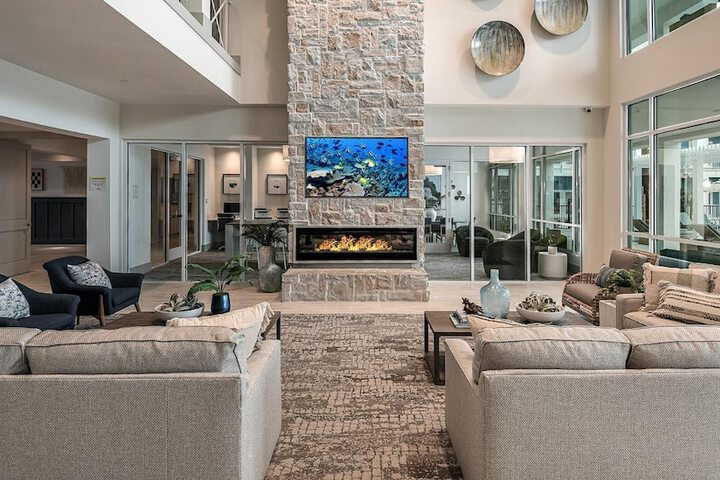 Landing Furnished Apartments near Lake Apopka
