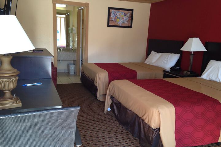 Room 11 of 19