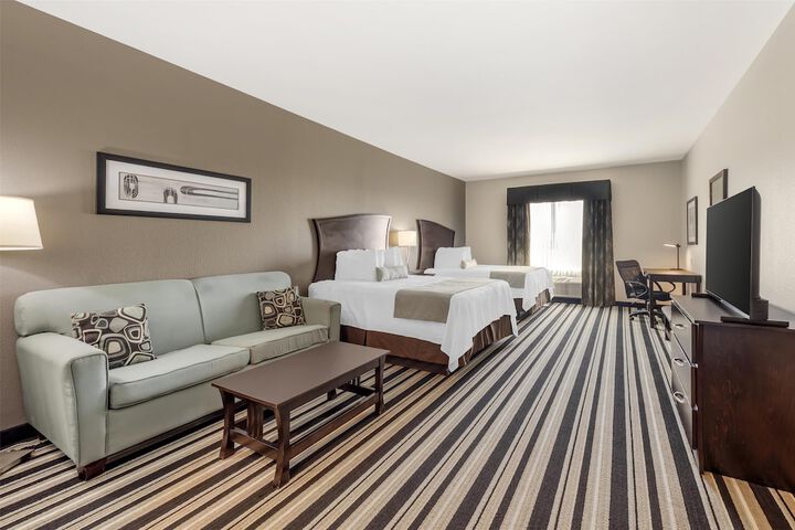 Best Western Plus Sand Bass Inn & Suites
