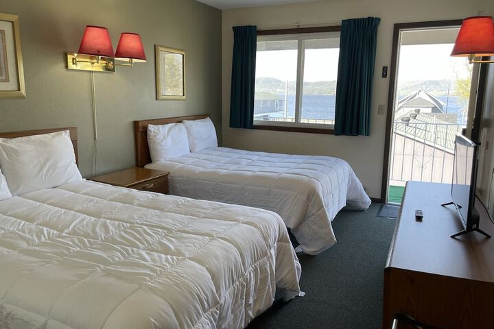 Room 38 of 53